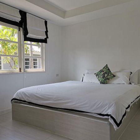 1715 House - White Rhino Hotel Rawai Eksteriør billede